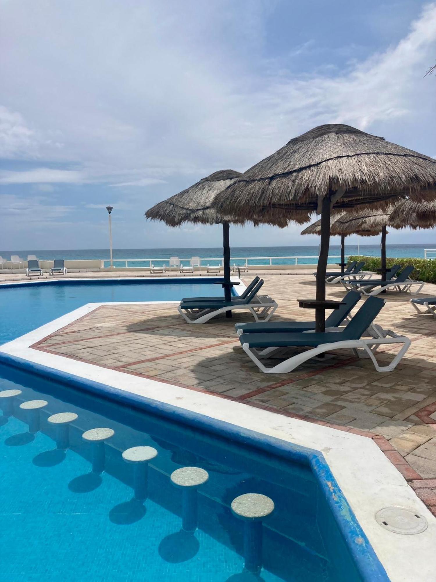 Cancun Oceanfront, Entire Apartment Eksteriør bilde